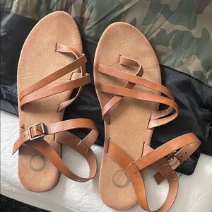 Women's Tan Strappy Sandals